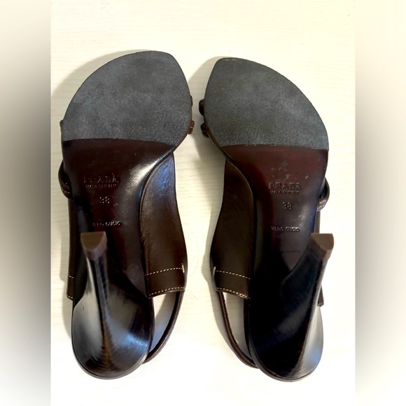 PRADA 38 Vintage 4” heel. Open toe, sling-back Brown leather - Picture 4 of 5